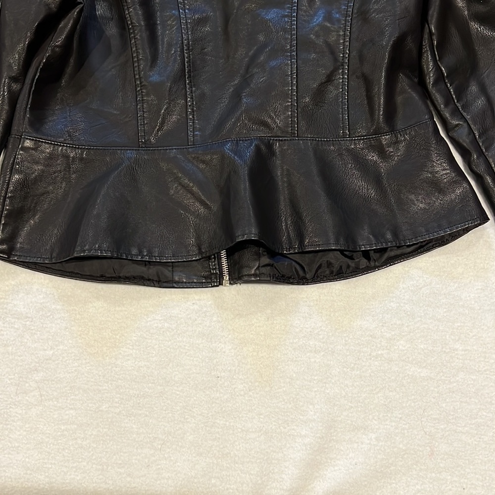 Leather Jacket - Picture 4 of 5